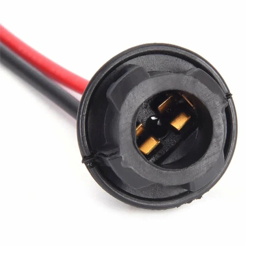 Колодка для лампы T10(W5W) цоколь W2,1x9,5d 1-конт прямая с проводами 1шт..
