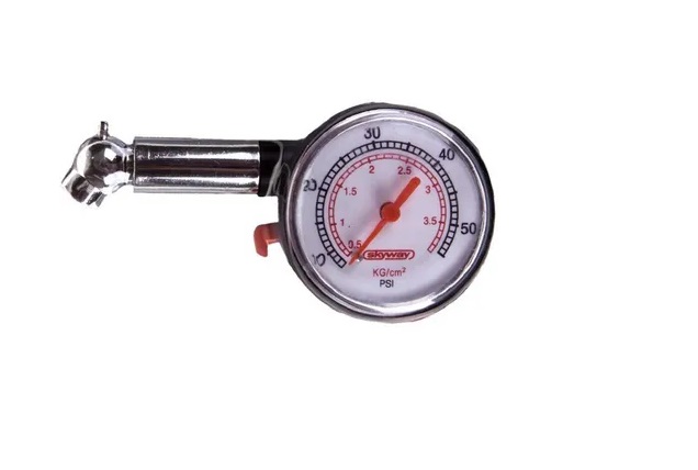 Манометр SKYWAY 3.5АТМ в пласт. корпусе в блистере S07701003