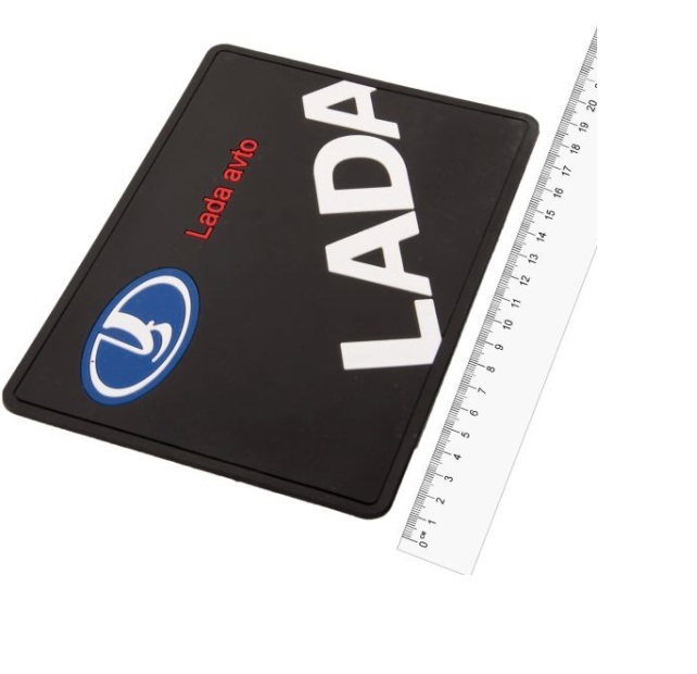 Коврик панели противоскользящий SW плоский с логотипом 190*125*3мм Lada